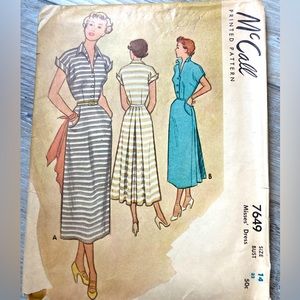 McCall’s Vintage Pattern 7649 Misses’ Dress Retro Classic Size 14 Bust 32 Uncut